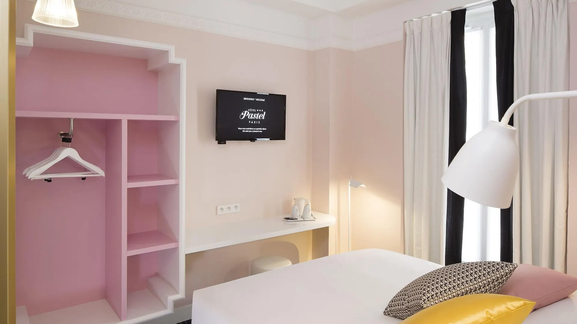 Pastel Hotel Paris