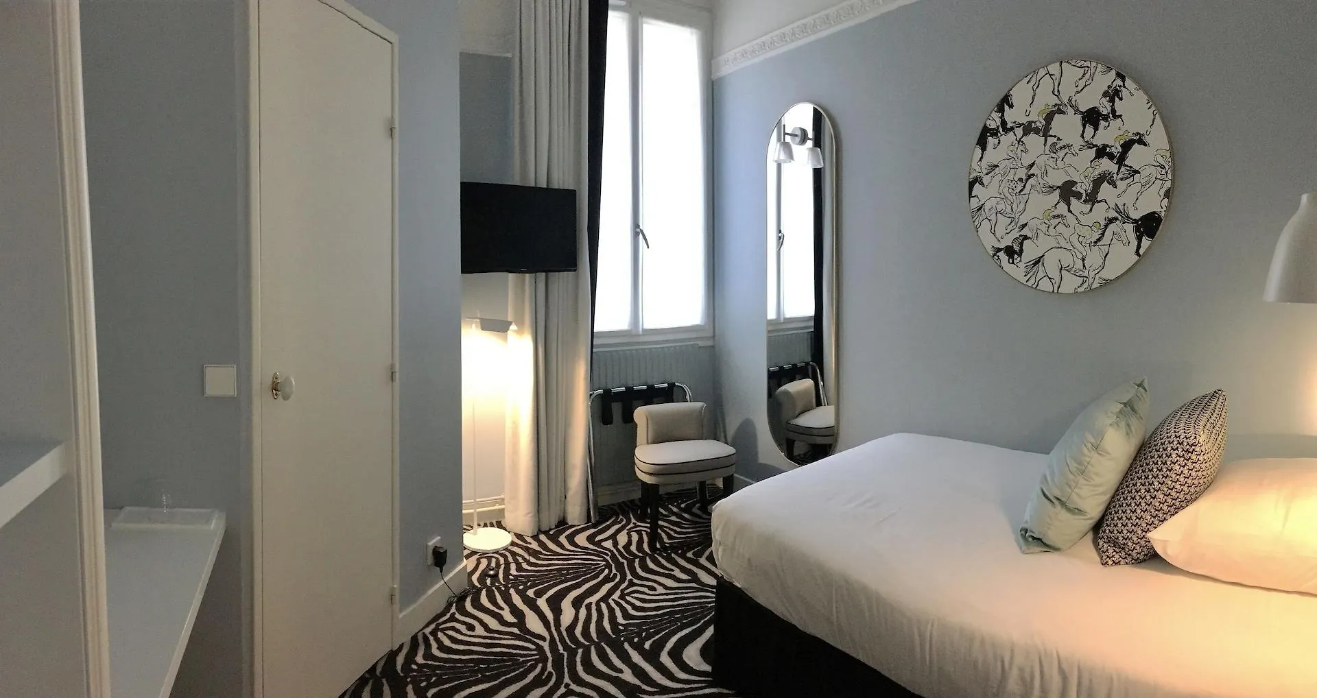 Pastel Hotel 3*